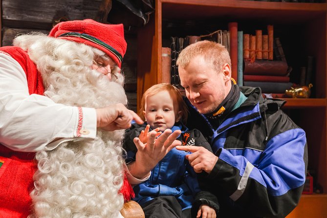 Arctic Delight - Visit to Santa's Village and snowmobiling to reindeer farm - Pickup, meet point, and avoiding a stressful start