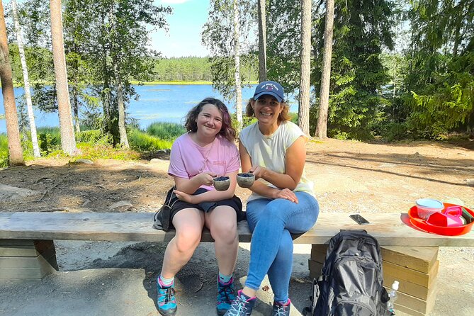 Berry Picking in a National Park - Entering Liesjärvi: learning wild berries without guesswork