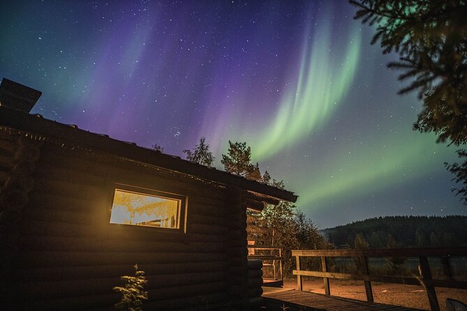 Best Of Lapland: Sauna, Ice swimming, Dinner & Northern Lights - The Finnish sauna routine at the Arctic lake cabin