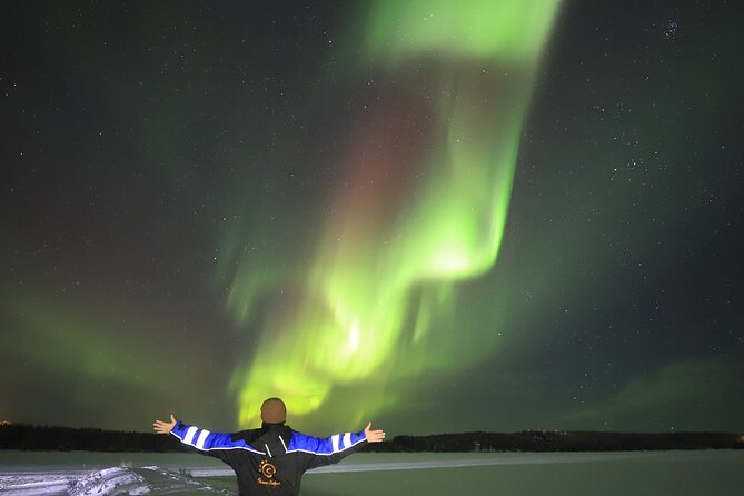 Chasing Aurora with Photographer - Small Group - Group size, timing, and how to show up prepared