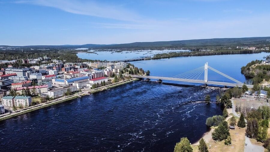 City tour and Santa Claus village visit in Lapland - Who this tour fits best in Lapland