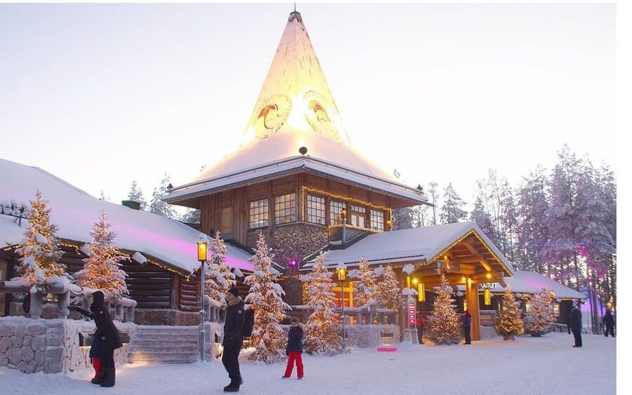 City tour and Santa Claus village visit in Lapland - Santa Claus Village time: souvenirs, letters, and the live meeting