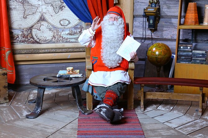 Daytour to Santa Claus Village, Reindeer and Husky Safaris, Photo, and Lunch - Morning Pickup to Rovaniemi Start Point