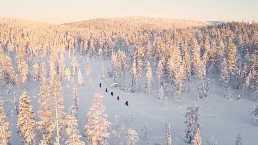 E-FatBike experience in small groups - E-fatbike reality check: easy uphill, still some winter skill