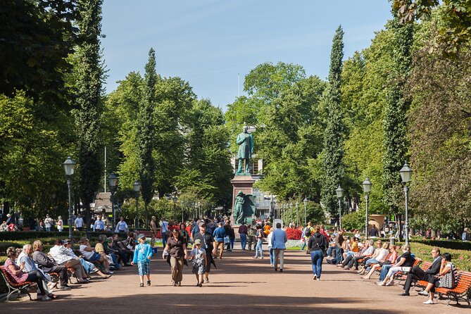 Epic Helsinki: English Speaking Walking Tour - Senate Square to the Presidential Palace: power shown, not explained away