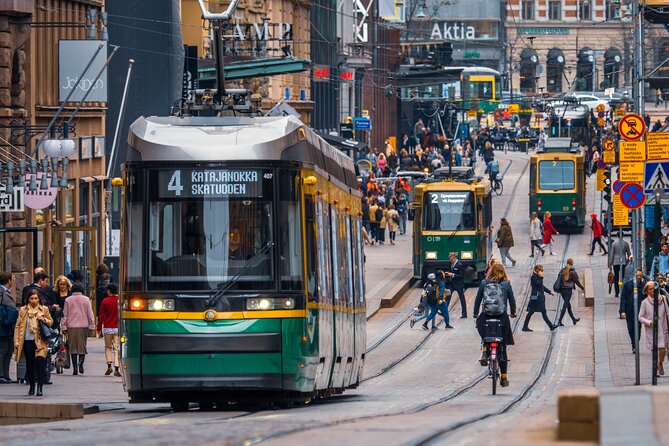 Explore Helsinki in Portuguese with a PRIVATE guide - Uspenski Cathedral to Helsinki Cathedral: two churches, one city mood
