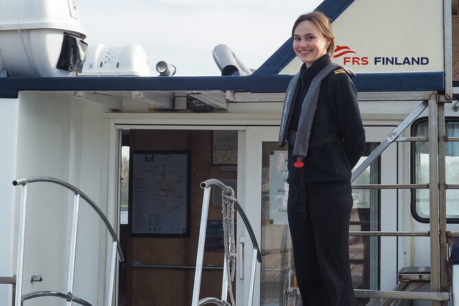Ferry to Suomenlinna Fortress Island - Why the ferry works so well for a Helsinki half day