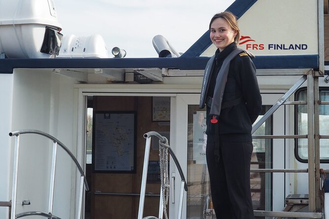 Ferry to Vallisaari Fortress Island - Boarding with FRS Finland and the pace of departures