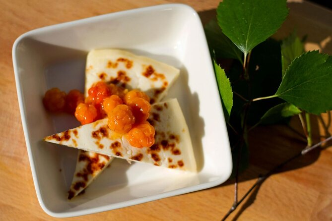 FOOD Tour with Roof Top Bar in Helsinki - What you really eat: Finland flavors in one tasting menu