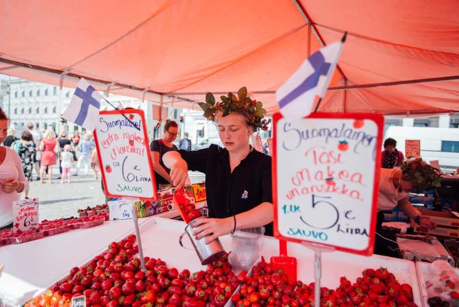 FOOD Tour with Rooftop Bar Visit in Helsinki - The rooftop bar finale, and why the view matters