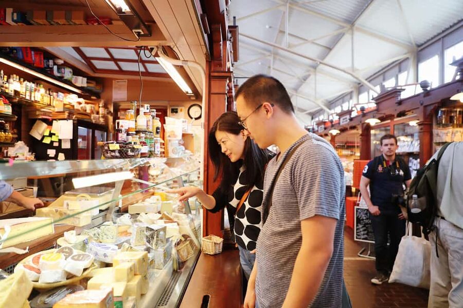 FOOD Tour with Rooftop Bar Visit in Helsinki - Practical details that affect your day
