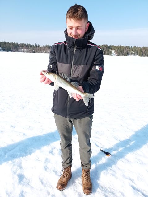 From Helsinki: Bodom Lake Ice Fishing with Food & Drinks - How to plan your day around the meeting point at Storyville