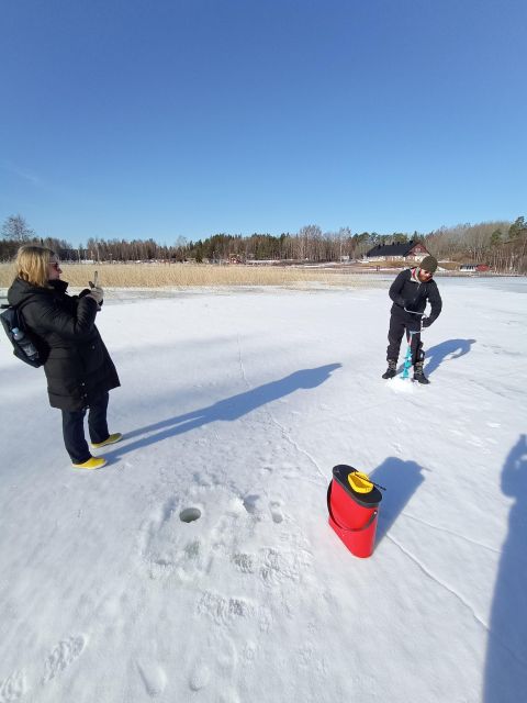From Helsinki: Bodom Lake Ice Fishing with Food & Drinks - What to bring so you do not suffer