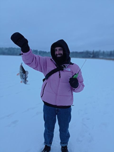 From Helsinki: Bodom Lake Ice Fishing with Food & Drinks - What the 5 hours feel like on the ground