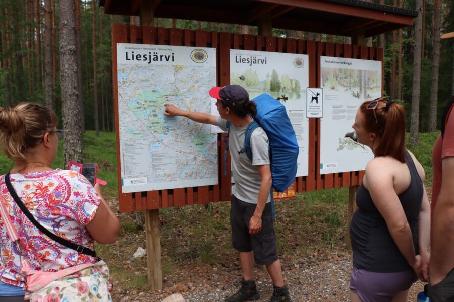From Helsinki: Magical Taiga Hike in Liesjärvi National Park - Lake Lunch in the Wild: The Finnish Meal Part That Makes It Worthwhile