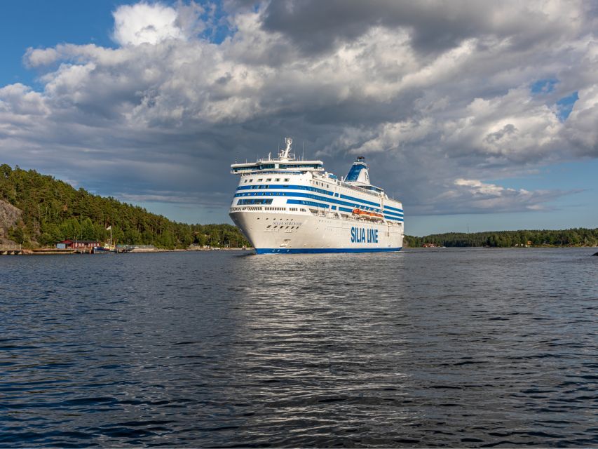 From Helsinki: Overnight Cruise to Stockholm with Breakfast - Arriving in Stockholm in the morning: turning the crossing into real time