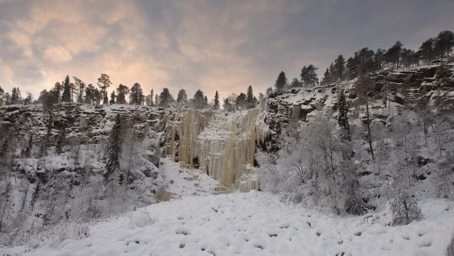 From Rovaniemi: Korouoma Frozen Waterfalls Small-Group Hike - Arrival at Korouoma National Park: Where the Walk Really Starts