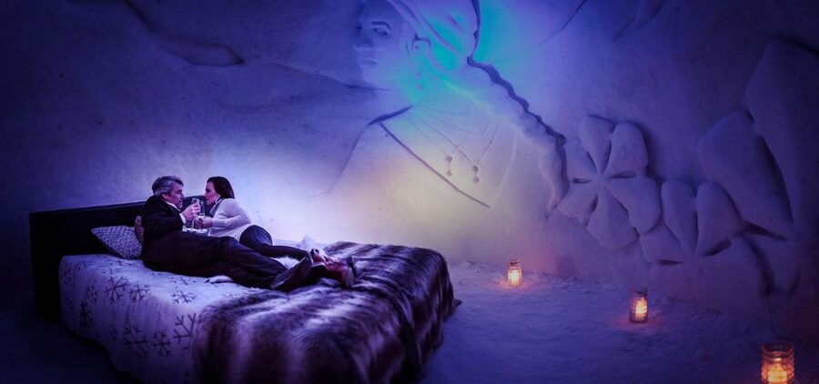 From Rovaniemi: SnowHotel Visit with Ice Restaurant Dinner - Inside the Ice Rooms: what to watch for during the guided tour
