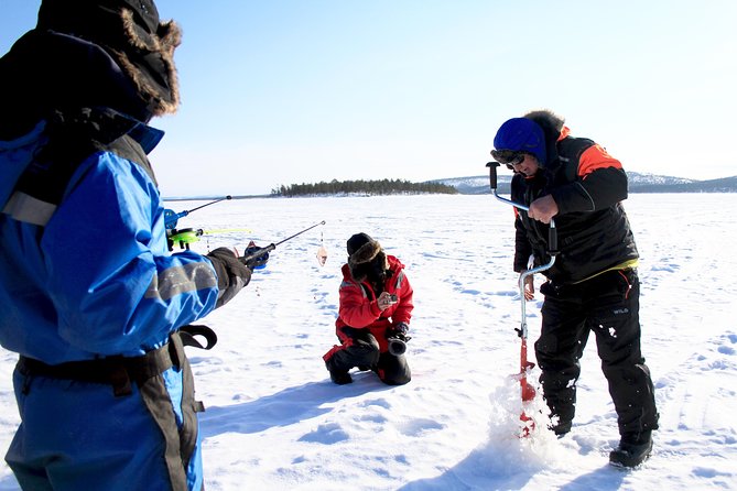 From Saariselkä: Ice Fishing Tour to Lake Inari, reindeers &lunch - Saariselkä Pickup and Ivalo Safaris Warm-Up Gear
