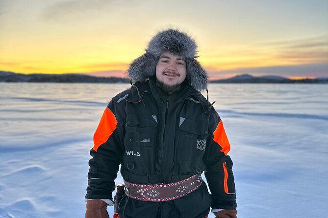 From Saariselkä: Ice Fishing Tour to Lake Inari, reindeers &lunch - Ice Fishing on Lake Inari: Holes, Waiting, and Getting Help