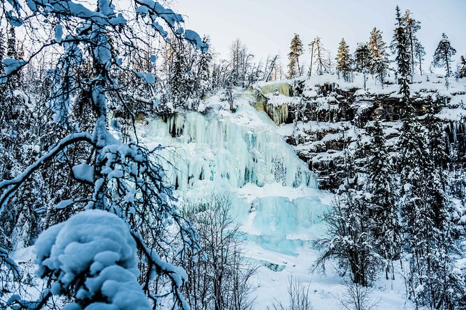 Frozen Waterfalls of Korouoma Canyon tour with Pro Photos & BBQ - Hiking on ice: how the crampons and gear change the experience
