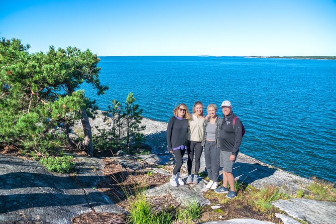 Helsinki: Archipelago Exploration at Porkkalanniemi peninsula - The food plan on the coast: snacks, berry juice, and a cooked lunch