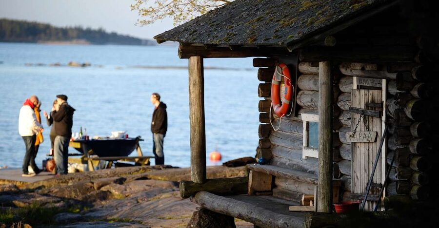 Helsinki: Archipelago RIB Boat Tour with BBQ Lunch and Sauna - Should you book this Helsinki archipelago RIB tour?