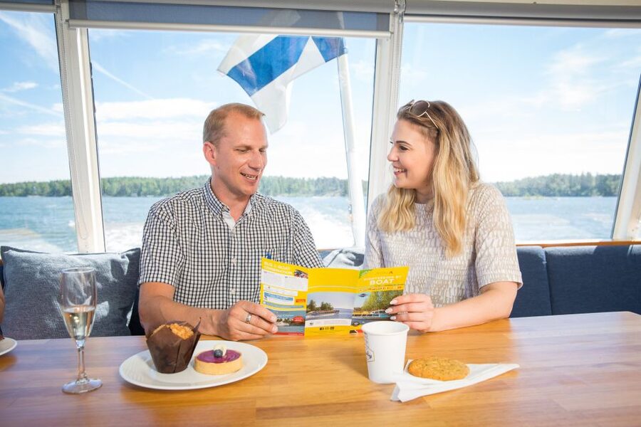 Helsinki by Bus and Boat 24-Hour Combo Ticket - A smart Helsinki two-in-one: bus sights plus a real view from the water