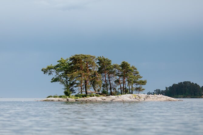 Helsinki by Kayak - The Water Route: Clear Views, Rocky Islands, Sandy Beaches