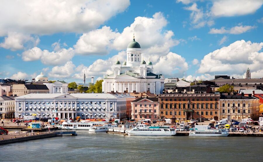 Helsinki: City Highlights and Suomenlinna Eco-Friendly Tour - Amanda Statue and the story side of Helsinki
