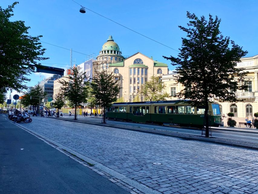 Helsinki: City Highlights and Suomenlinna Eco-Friendly Tour - Old Market Hall and a traditional Finnish market feel