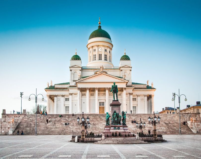 Helsinki: City Highlights and Suomenlinna Eco-Friendly Tour - Start at Helsinki Central Station, with an easy meeting point