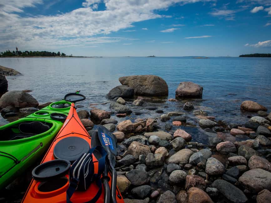 Helsinki: Guided Kayak Tour in Eastern Helsinki Archipelago - Why Eastern Helsinki Archipelago feels like a real escape