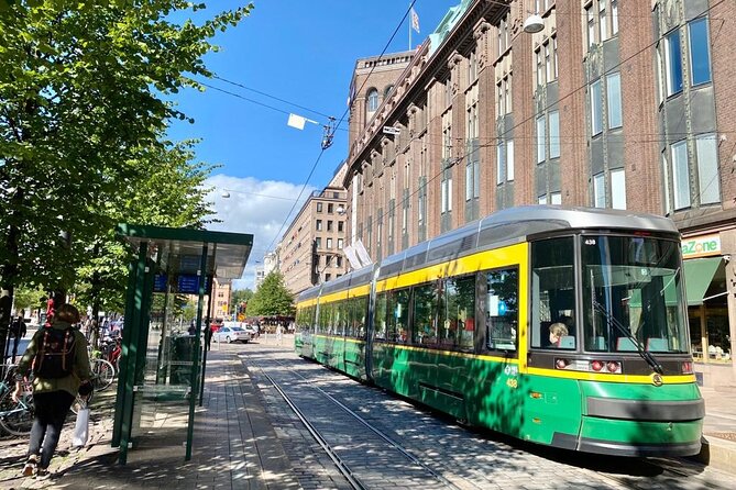 Helsinki Highlight: Visit The Most Popular Spots by Eco-Friendly Transportation - Guide Style, Pacing, and Group Size That Keeps It Enjoyable