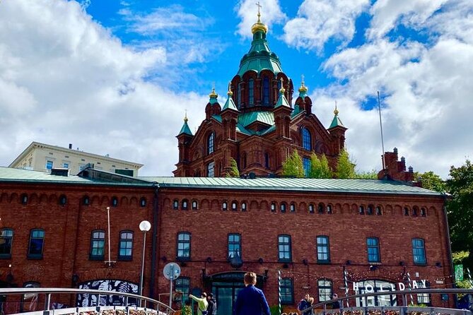 Helsinki Highlights Tour: the Top Sightseeing Spots - Kauppatori Market Square, With Souvenirs and Local Bites