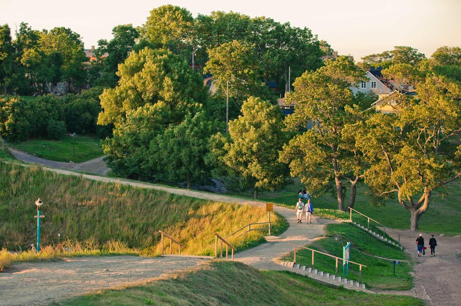 Helsinki: Suomenlinna and Lonna Hop-on Hop-off Cruise - Who This Is Best For