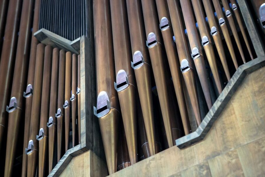 Helsinki: Temppeliaukio Church Entrance Ticket - Access rules and visitor limits that affect comfort