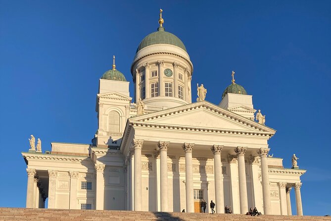 Helsinki Walking Tour - Small Group - Esplanadi Park and Helsinki Central Station: architecture that tells time