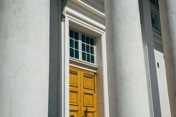 Helsinki Walking Tour with a Sociologist - Helsinki Central Station, City Museum, and Ateneum: the city tells stories in layers
