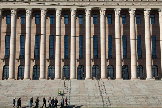 Helsinki Walking Tour with a Sociologist - Senate Square and Helsinki Cathedral: civic power on display