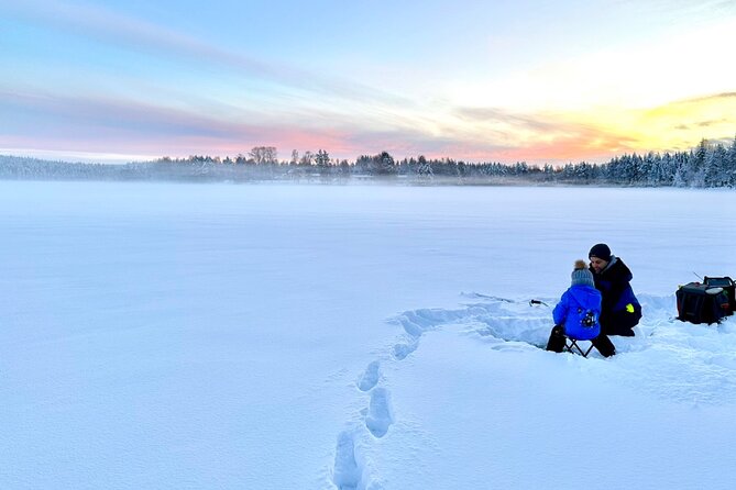 Ice Fishing in Rovaniemi - What your 10:00 am tour feels like on the ice