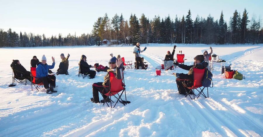 Ice fishing program in Lapland - Fishing Time Plus Real Silence: How to Make It Enjoyable