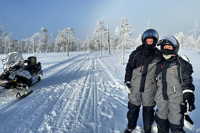 Ice Fishing with Snowmobiles - Getting There From Pekankatu 3, Plus Pickup By Text If You Want It Easy