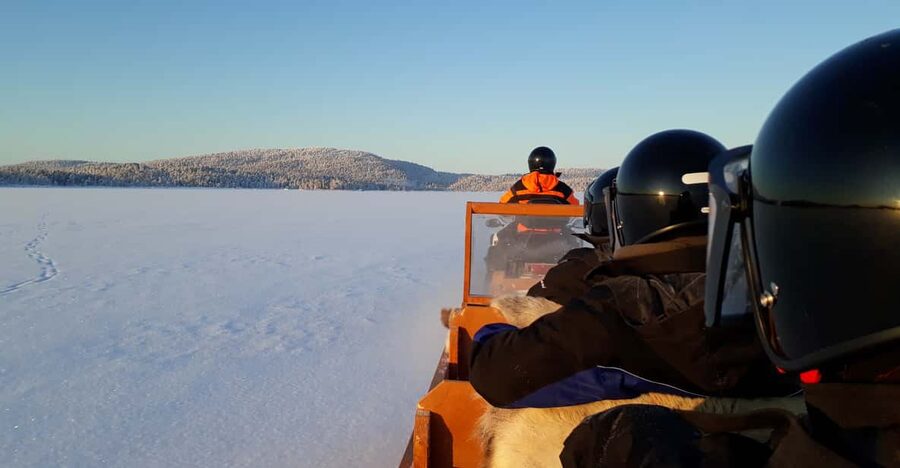 Ivalo: Ice Fishing Tour to Lake Inari, Reindeers & Lunch - Key things I’d plan around