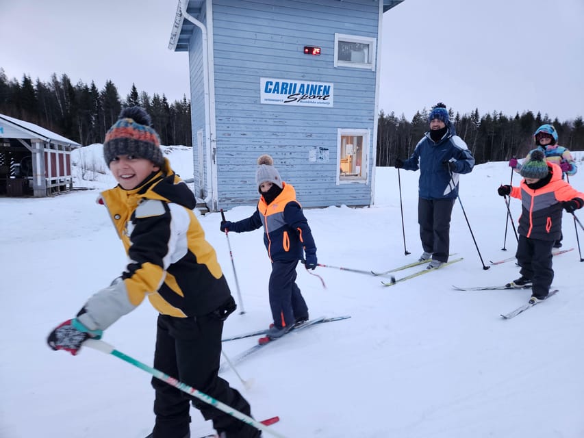 Kemi: Finnish Sight-Skiing Experience in Lapland - Entering Finnish skiing mode in Kemi