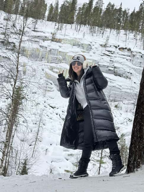 Korouoma Canyon Frozen Waterfalls Hike & Private Teepee BBQ - Staying safe on ice: spikes, winter clothing, and guide-led pacing