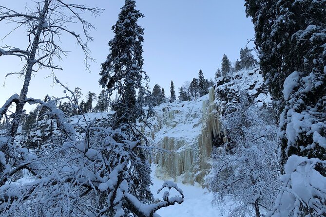 Korouoma national park and frozen waterfalls hiking tour - What to wear in Finnish winter (and what the tour does not provide)