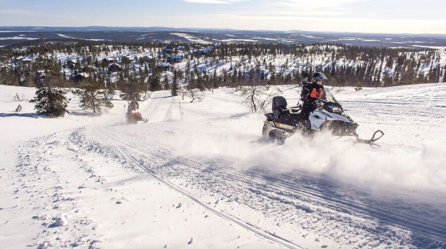 Levi: 4 Hour Snowmobile Safari to the Fells in Levi - First ride out of Sirkka: 105 minutes through frozen forests