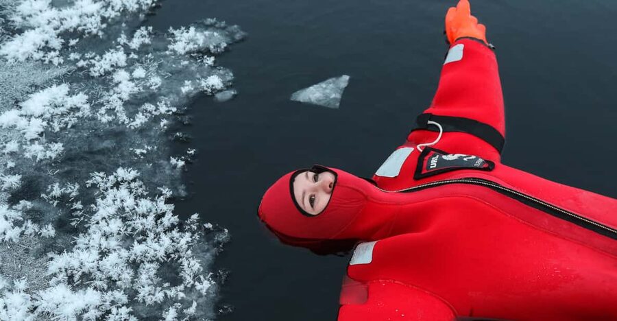 Levi: Arctic Ice Floating Adventure - Levi Arctic Ice Floating: the calm, cold thrill