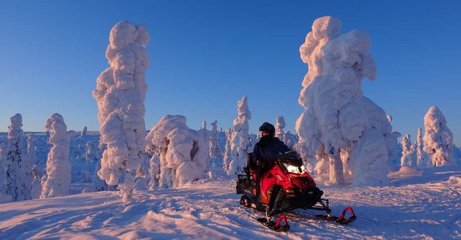 Levi: Evening Snowmobile Safari - Meeting point and timing, and why it matters